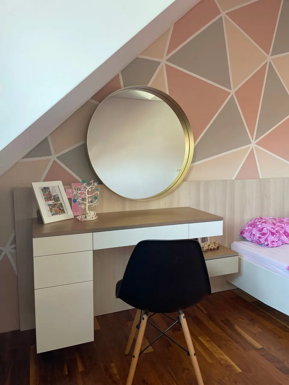 das SCHLAFZIMMER
